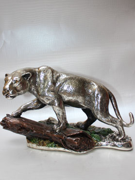 JAGUAR EN TRONCO EN ARTESANÍAS EN PLATA